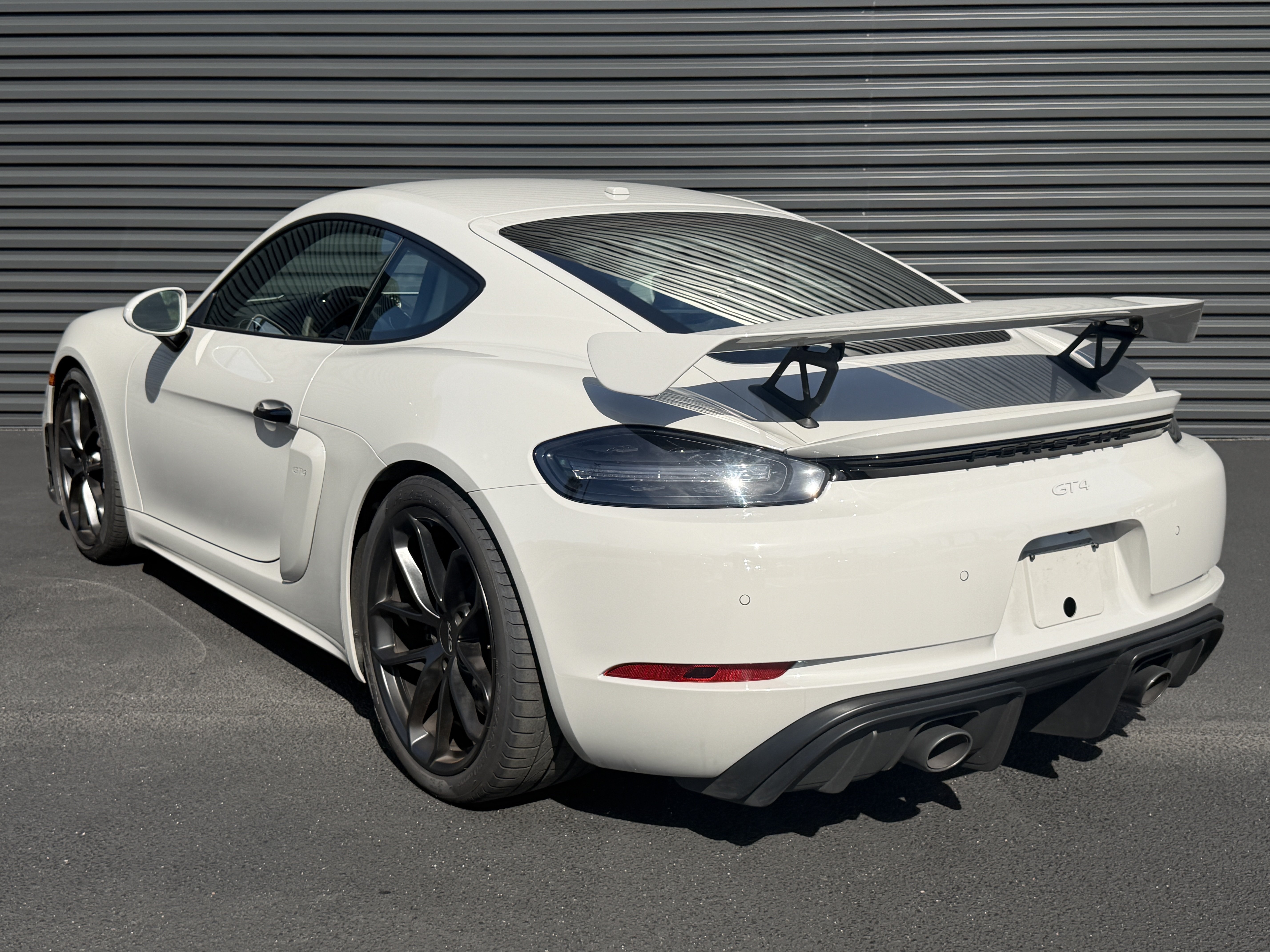 Certified 2020 Porsche 718 Cayman GT4 RWD image 3