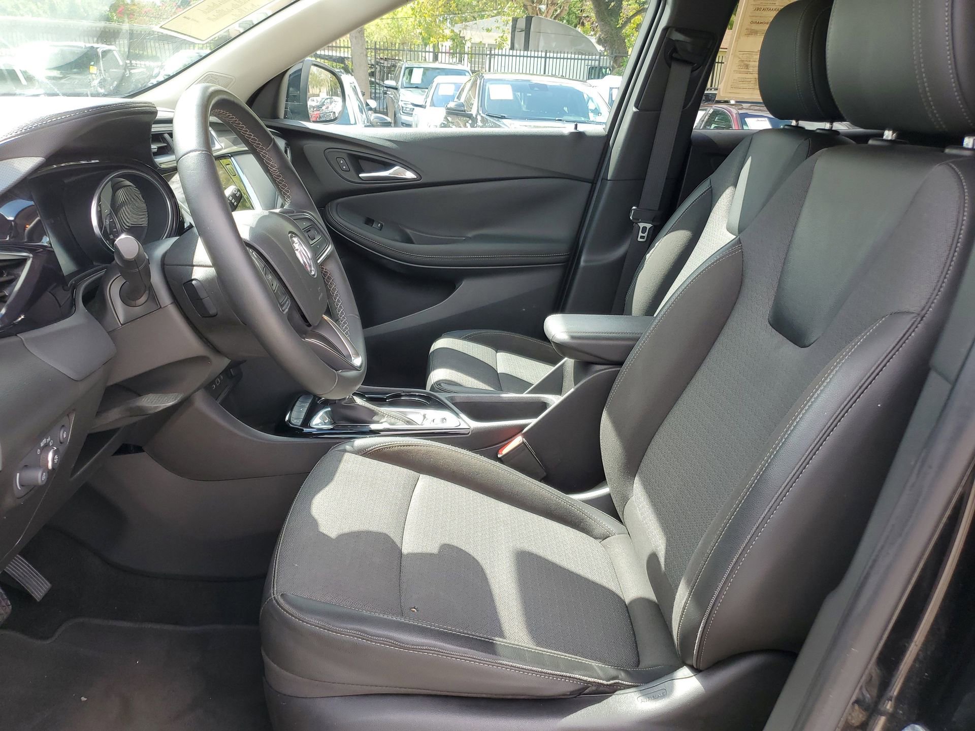 Used 2022 Buick Encore GX Select image 19