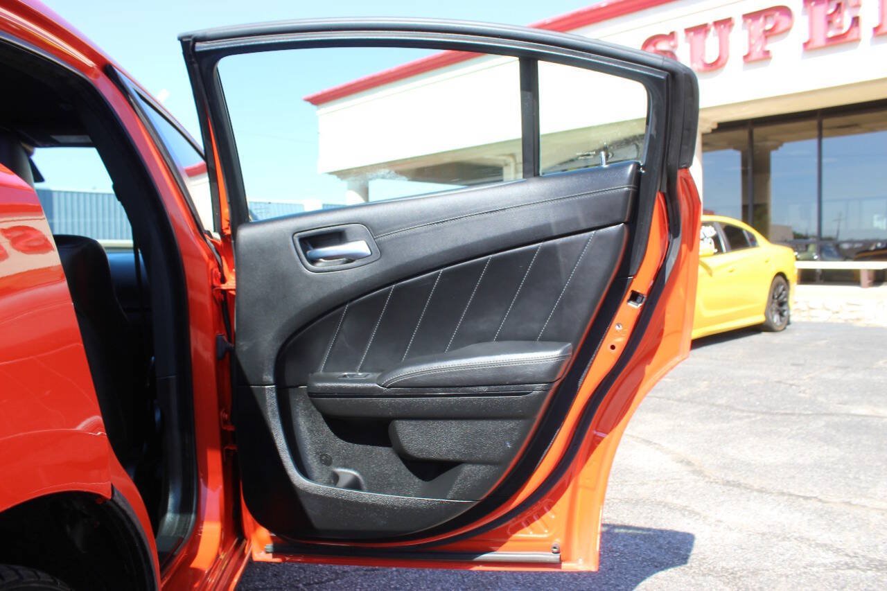 Used 2023 Dodge Charger SXT w/ Plus Group RWD image 11
