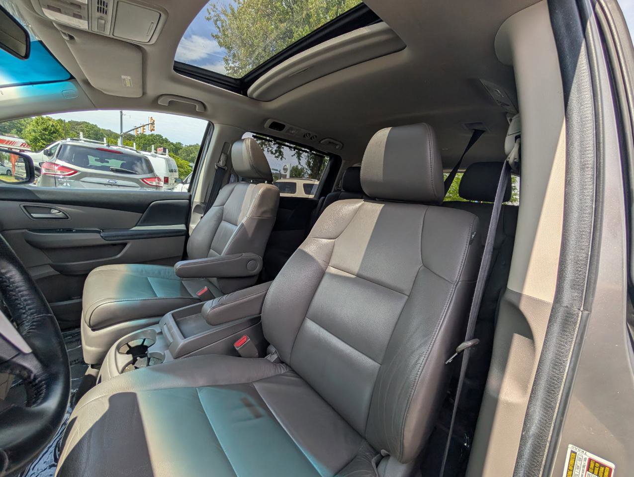 Used 2011 Honda Odyssey EX-L image 14