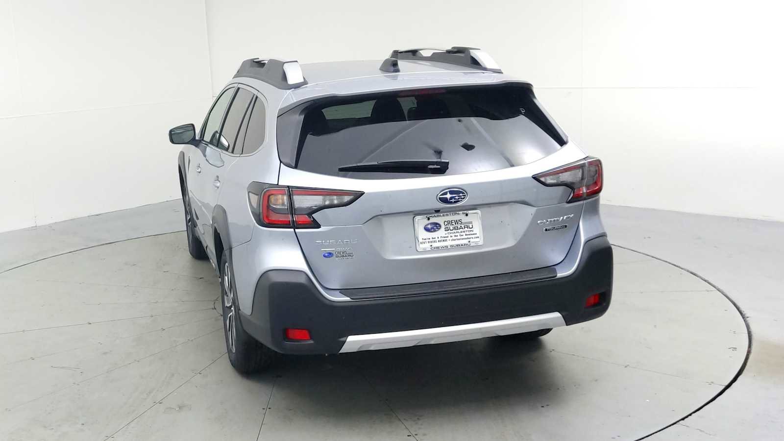 New 2025 Subaru Outback Touring image 8