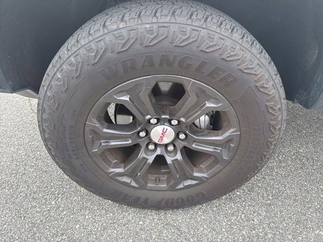 Used 2024 GMC Canyon Elevation w/ Convenience Package image 9