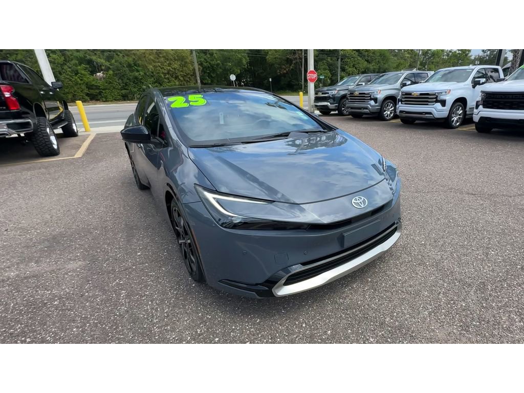 Used 2025 Toyota Prius Plug-In Hybrid FWD image 8