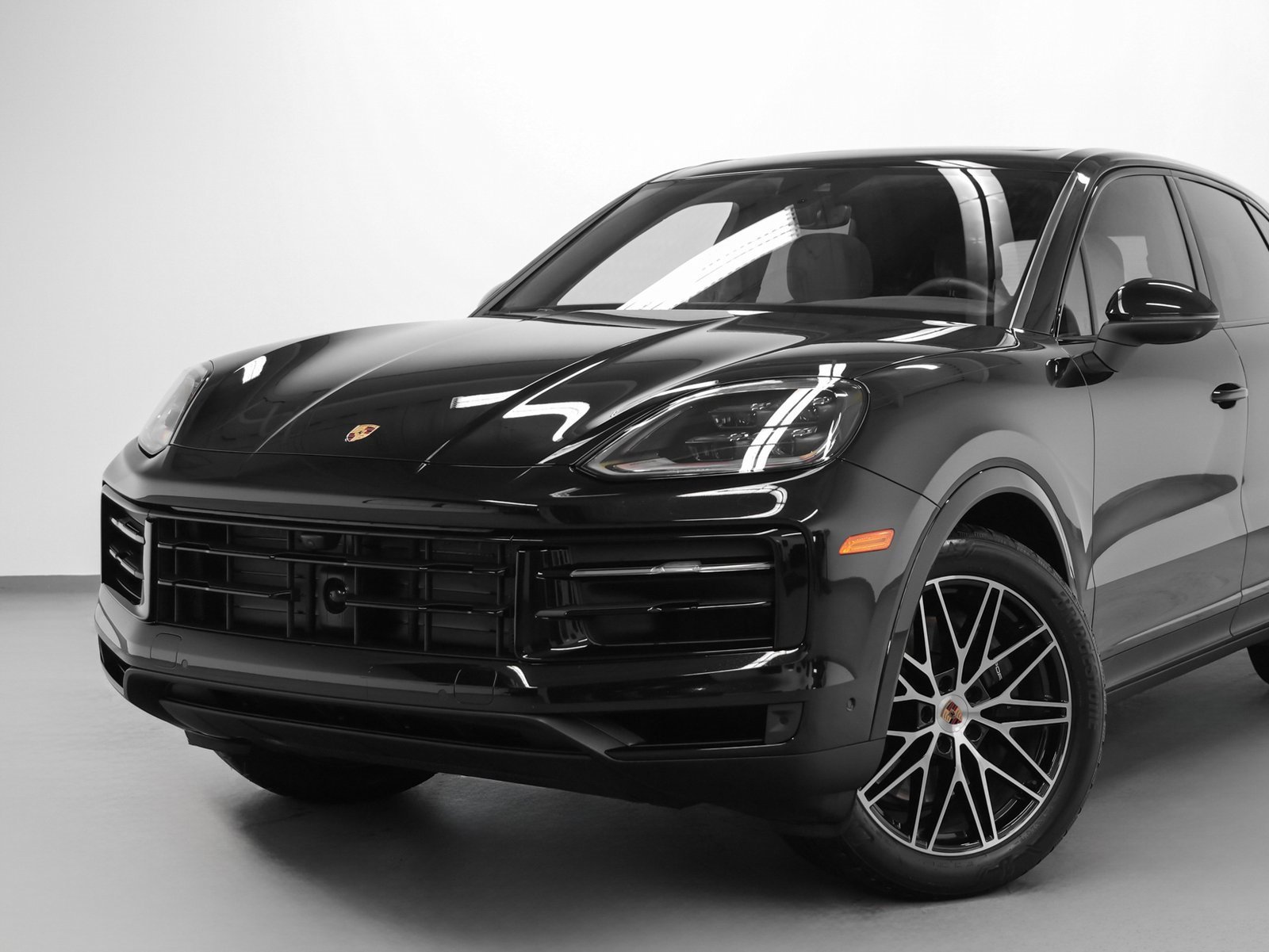 Certified 2025 Porsche Cayenne image 7