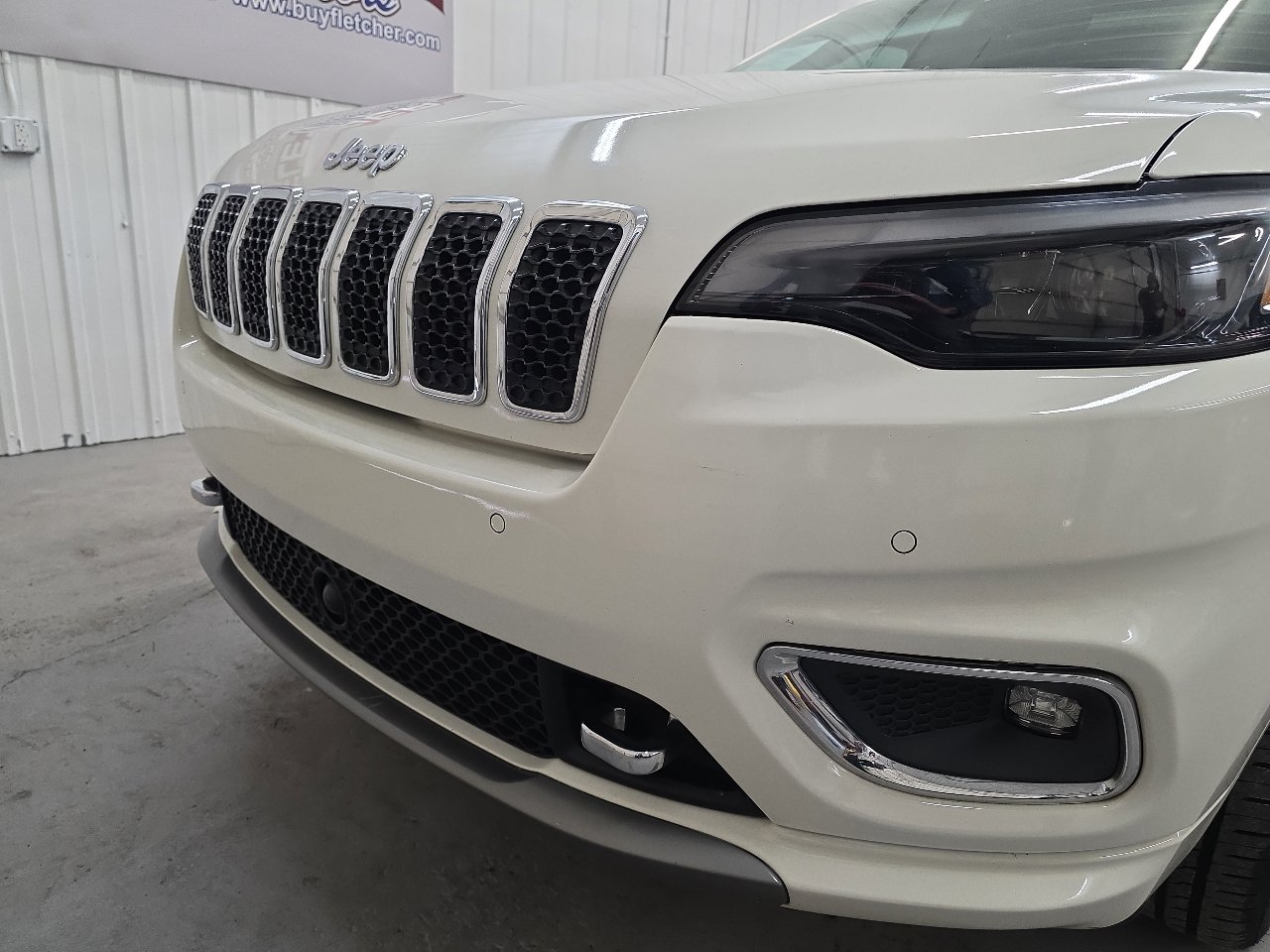 Used 2019 Jeep Cherokee Overland w/ Technology Group image 6