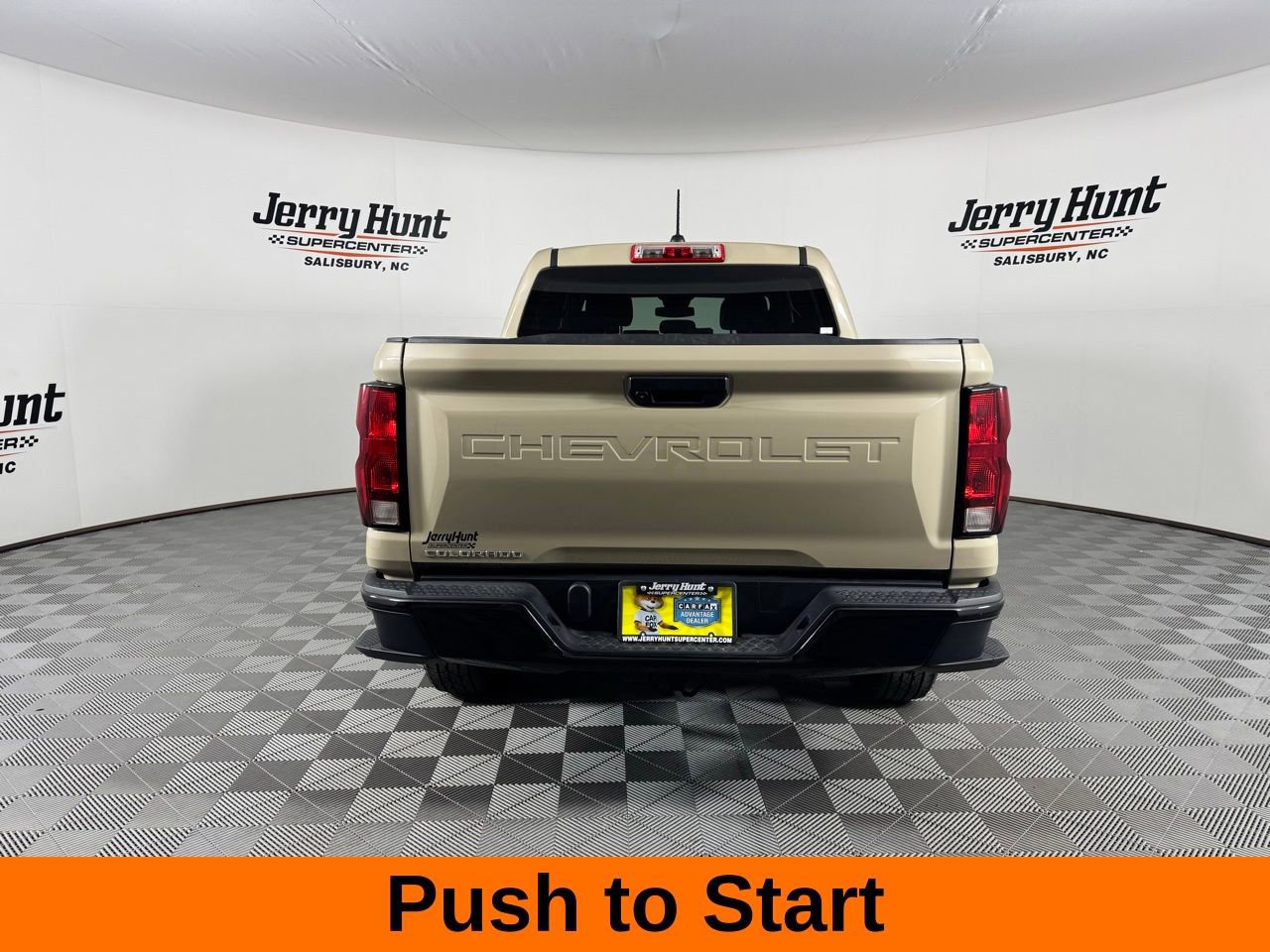 Used 2024 Chevrolet Colorado W/T image 8