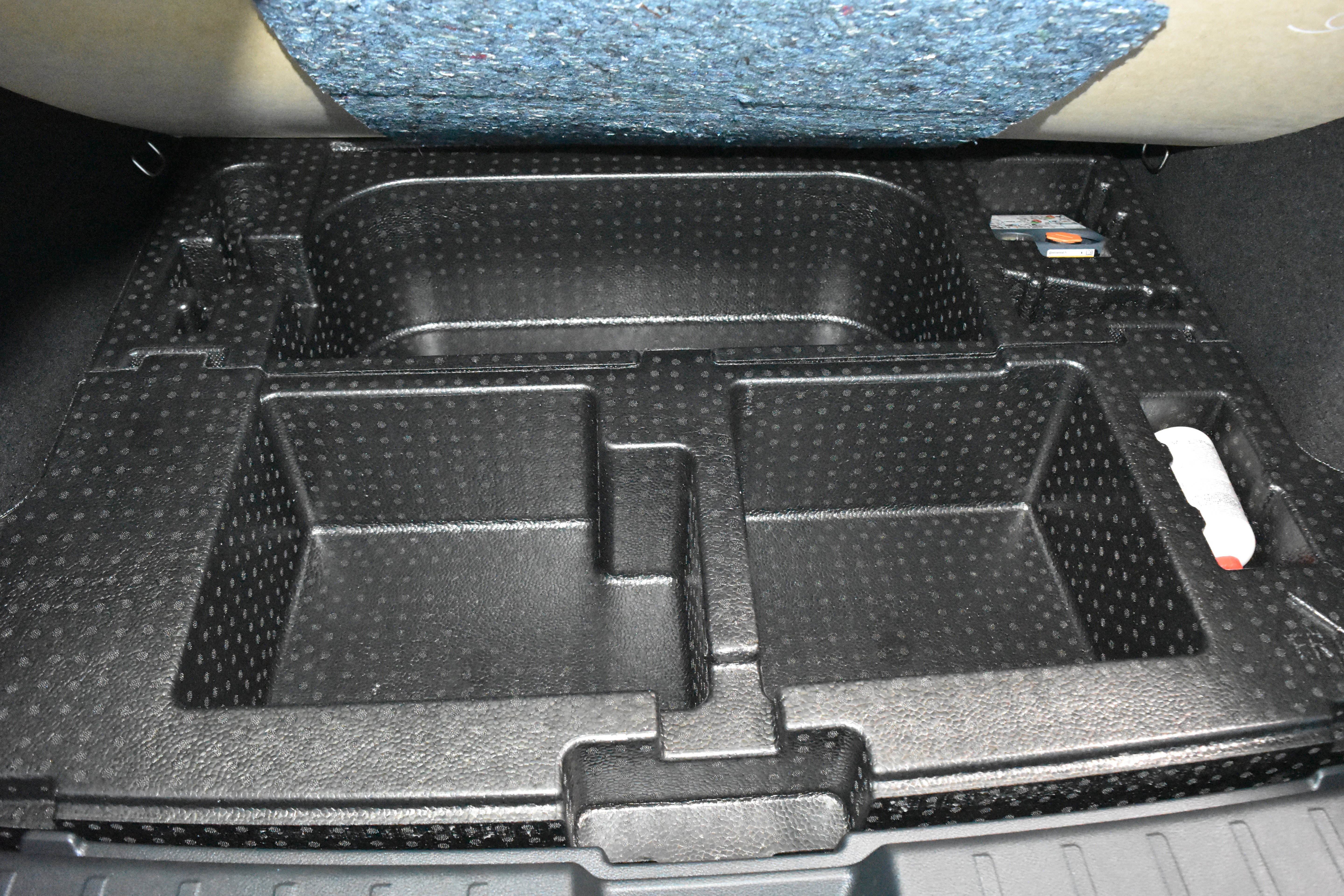 New 2026 Nissan Kicks SR w/ SR Premium Package image 28