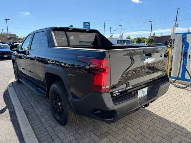 Certified 2024 Chevrolet Silverado EV W/T AWD/4WD image 6