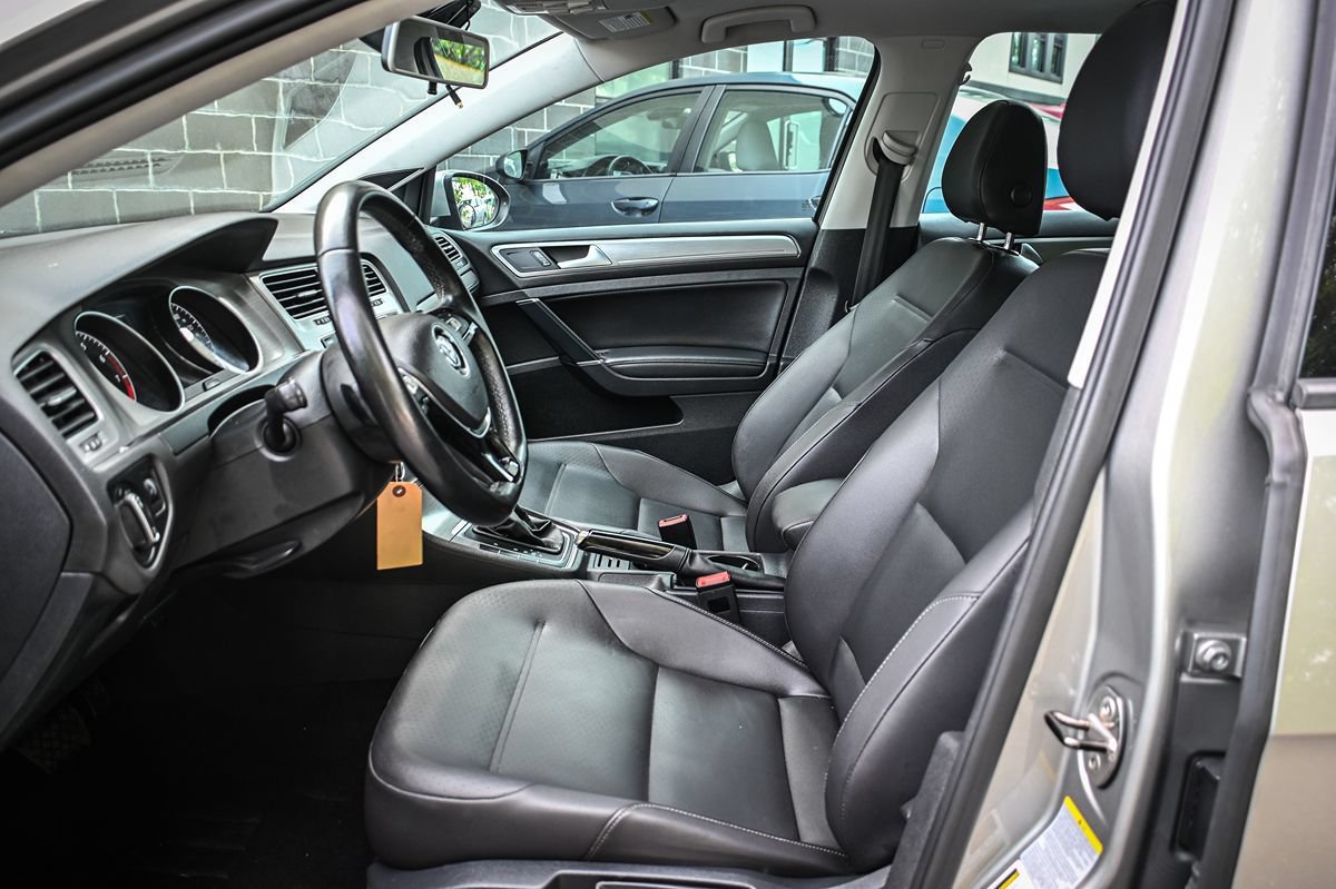 Used 2015 Volkswagen Golf SE FWD image 8
