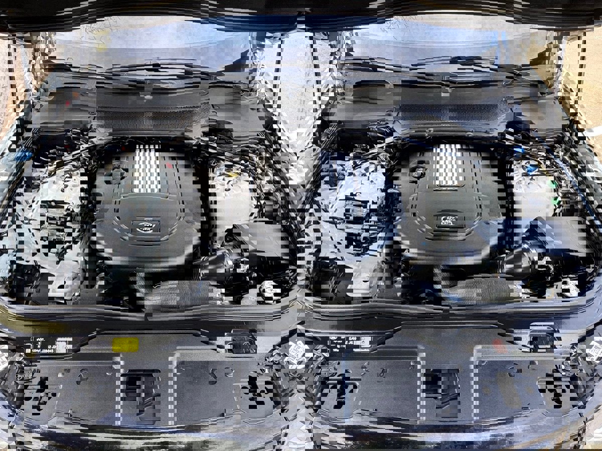 Used 2020 Land Rover Discovery HSE Luxury image 22