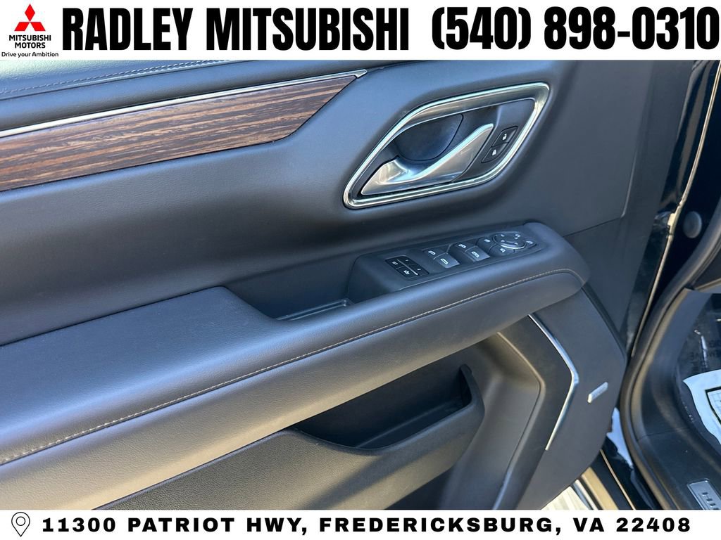 Used 2022 Chevrolet Suburban High Country image 5