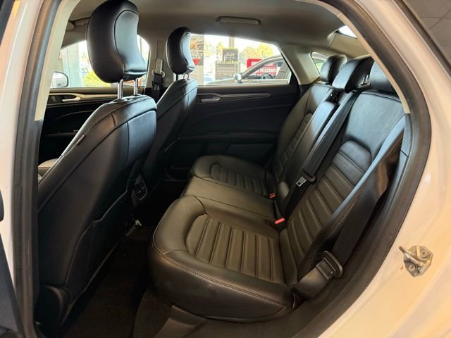 Used 2017 Ford Fusion SE w/ Equipment Group 602A image 21