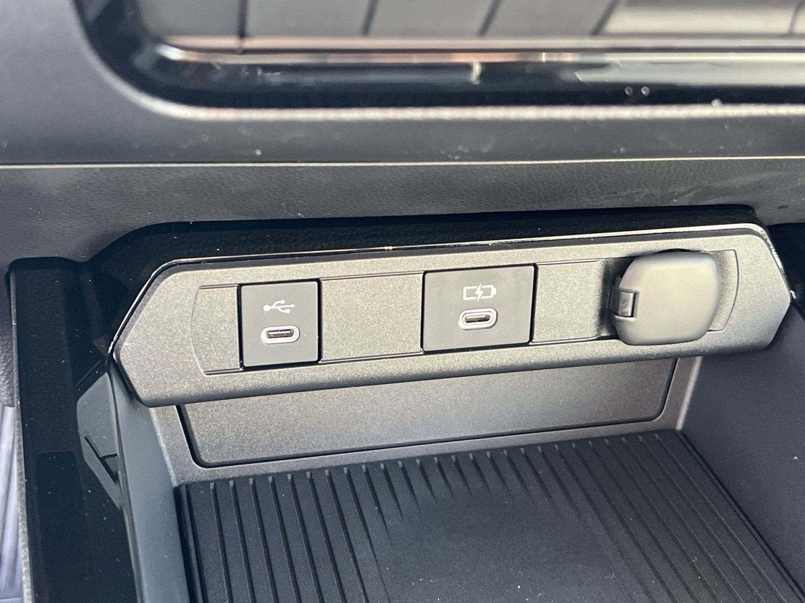 New 2026 Toyota Prius XLE image 25