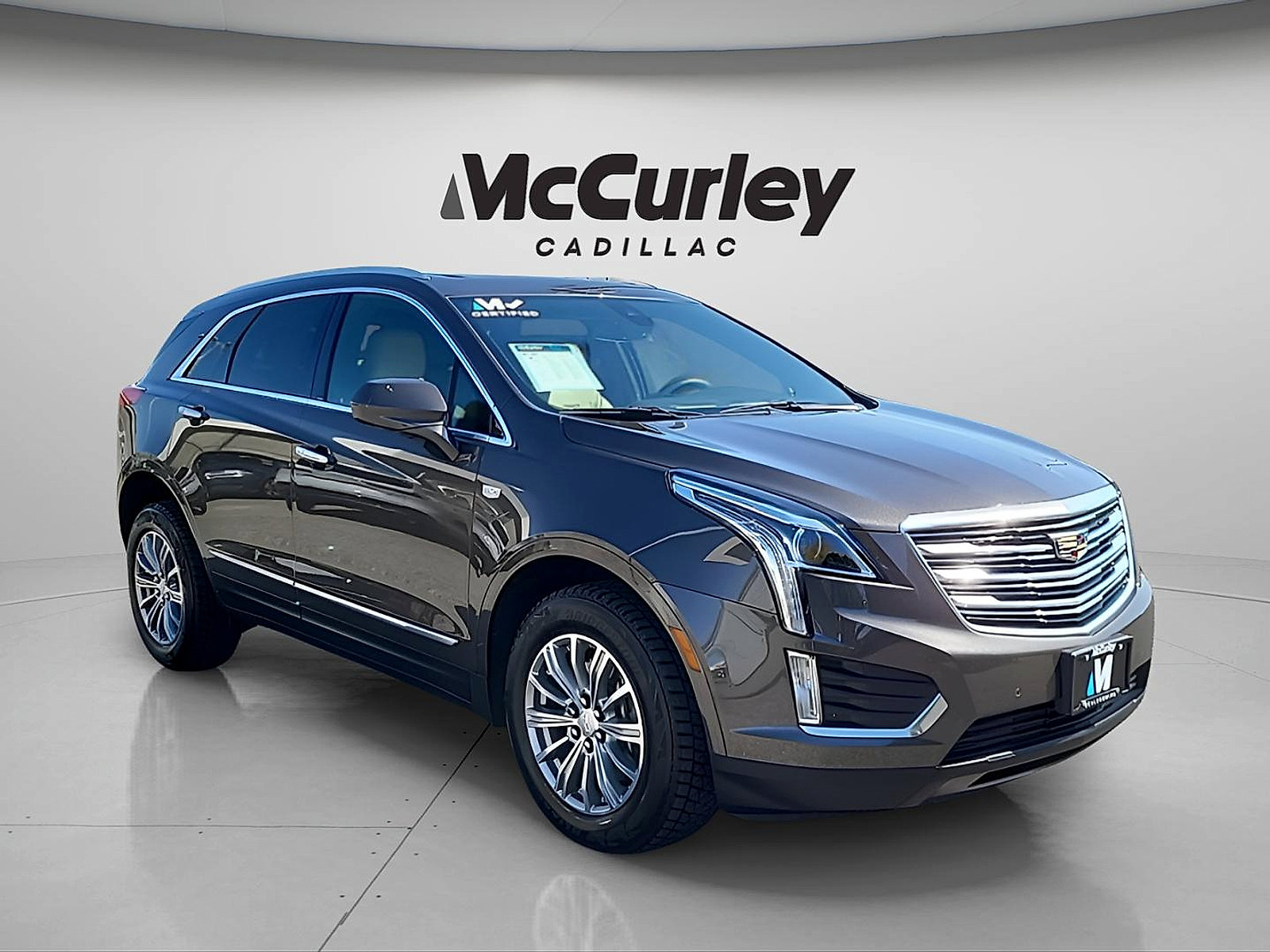 Used 2019 Cadillac XT5 Luxury AWD/4WD image 1