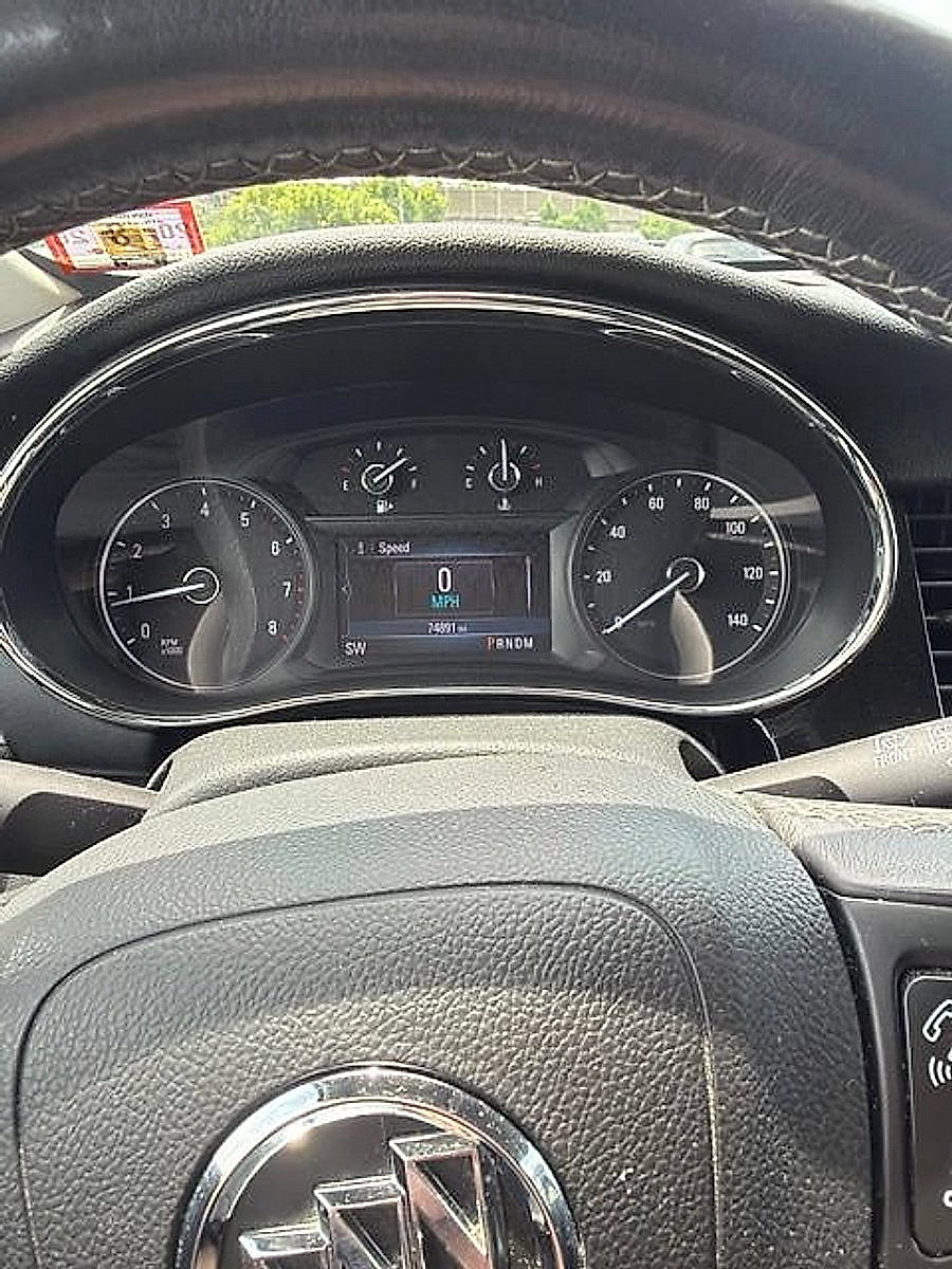 Used 2019 Buick Encore Preferred AWD/4WD image 12