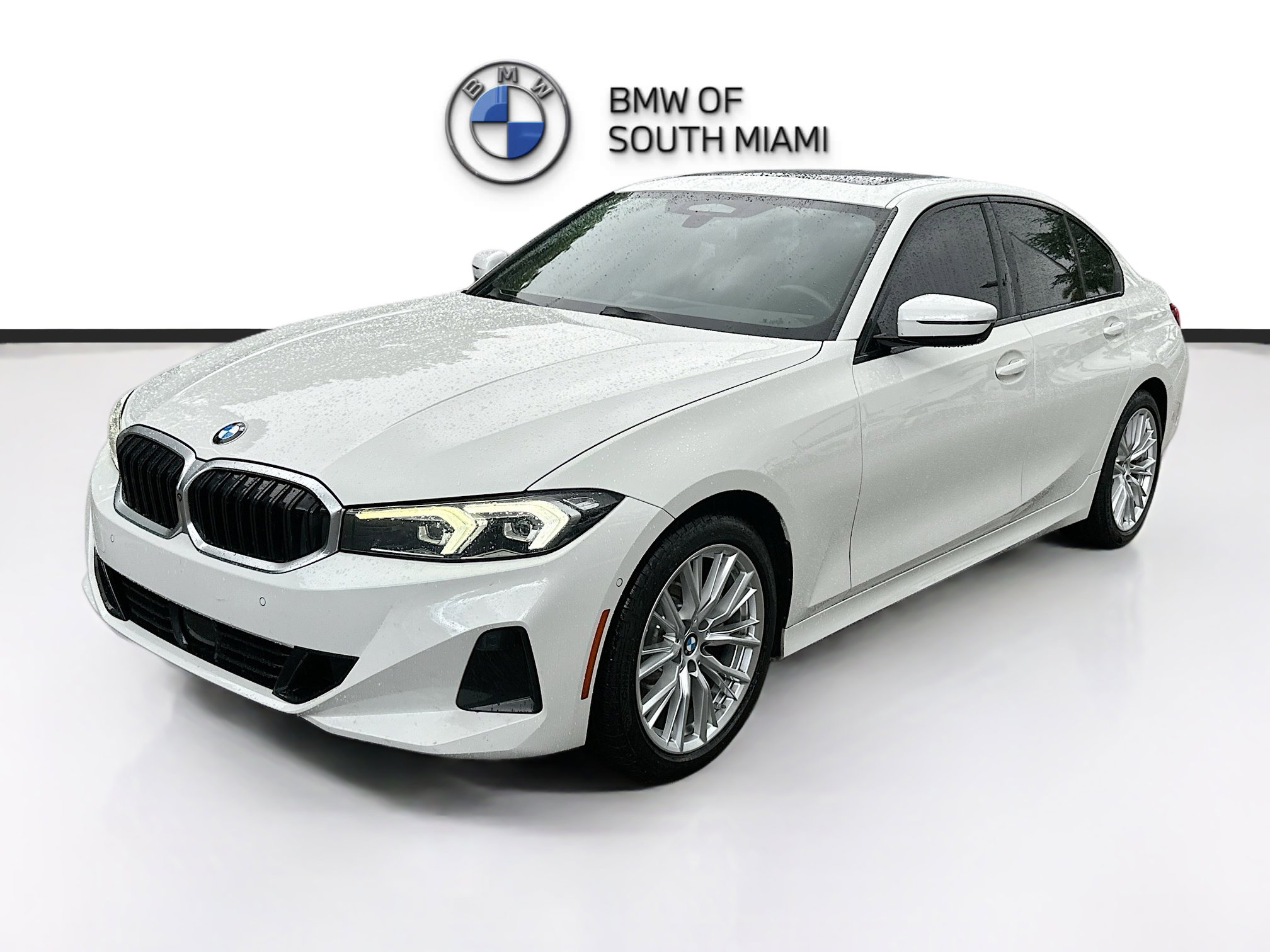 Certified 2023 BMW 330i Sedan RWD image 3
