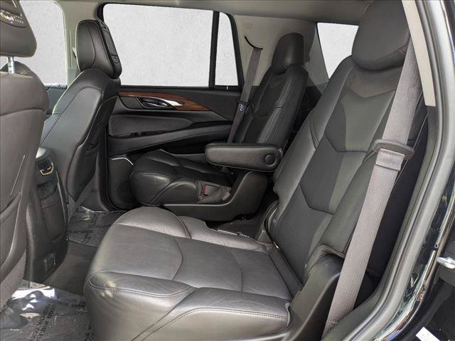 Used 2016 Cadillac Escalade Luxury AWD/4WD image 21