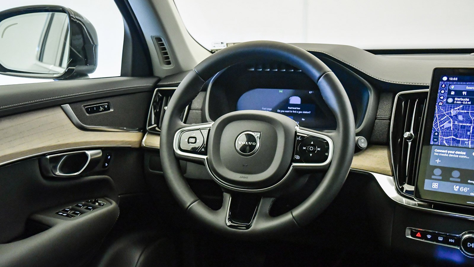 New 2026 Volvo XC90 B5 Core image 13