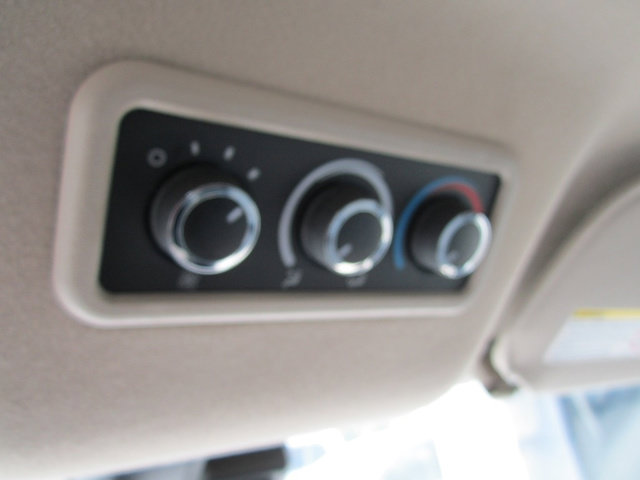 Used 2025 GMC Savana 3500 LT w/ LT Preferred Equipment Group RWD image 18