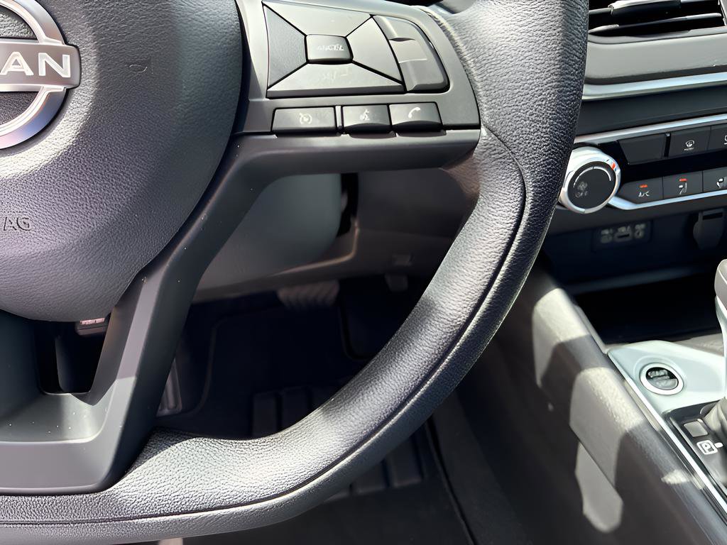 Used 2025 Nissan Altima 2.5 S image 23