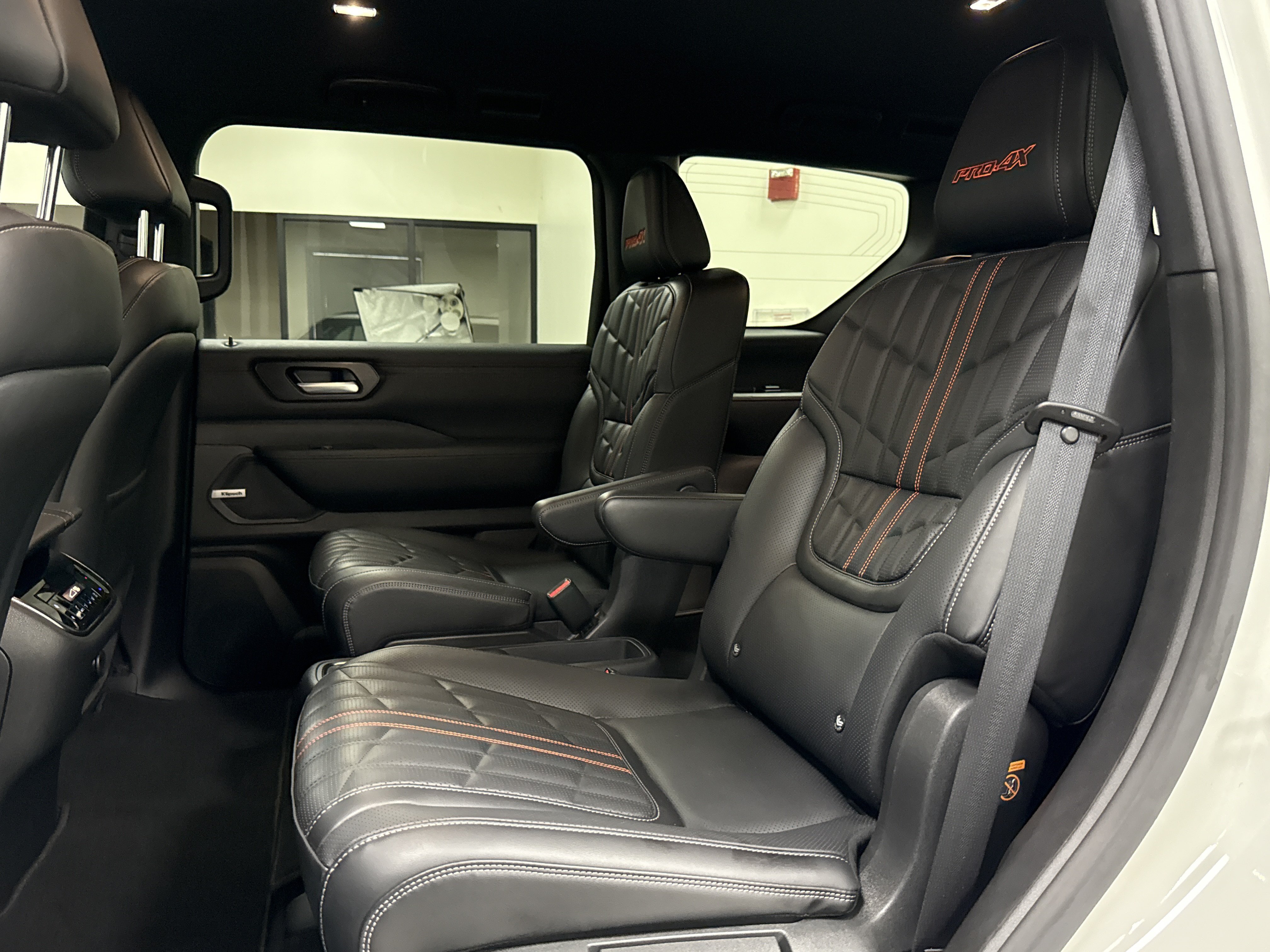 Used 2026 Nissan Armada PRO-4X w/ Captain's Chari Seat Package AWD/4WD image 15