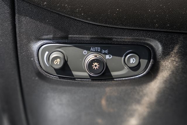 Used 2018 Chevrolet Equinox Premier FWD image 44