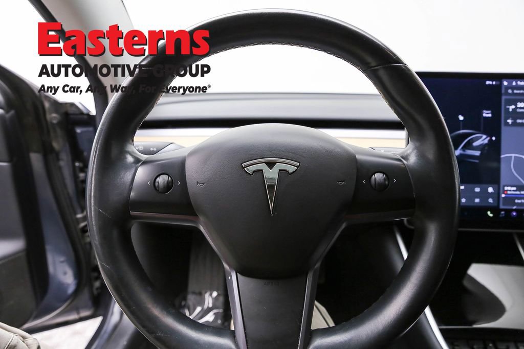 Used 2018 Tesla Model 3 Long Range image 10