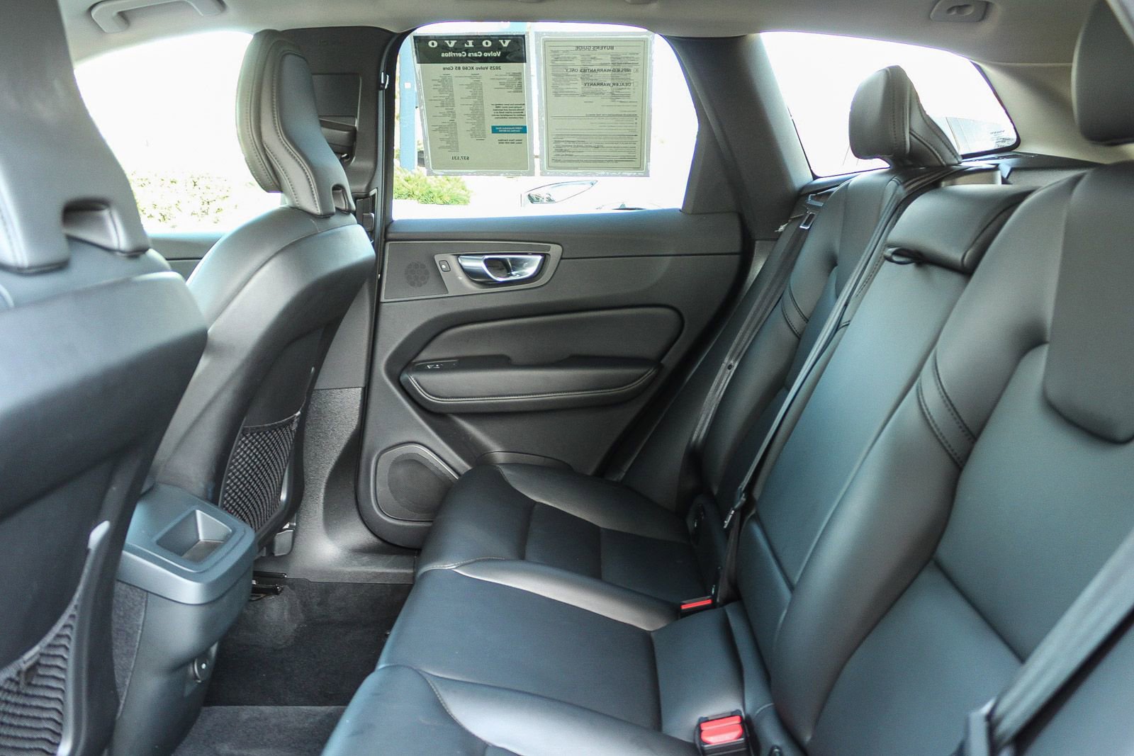 Used 2025 Volvo XC60 B5 Core AWD/4WD image 19