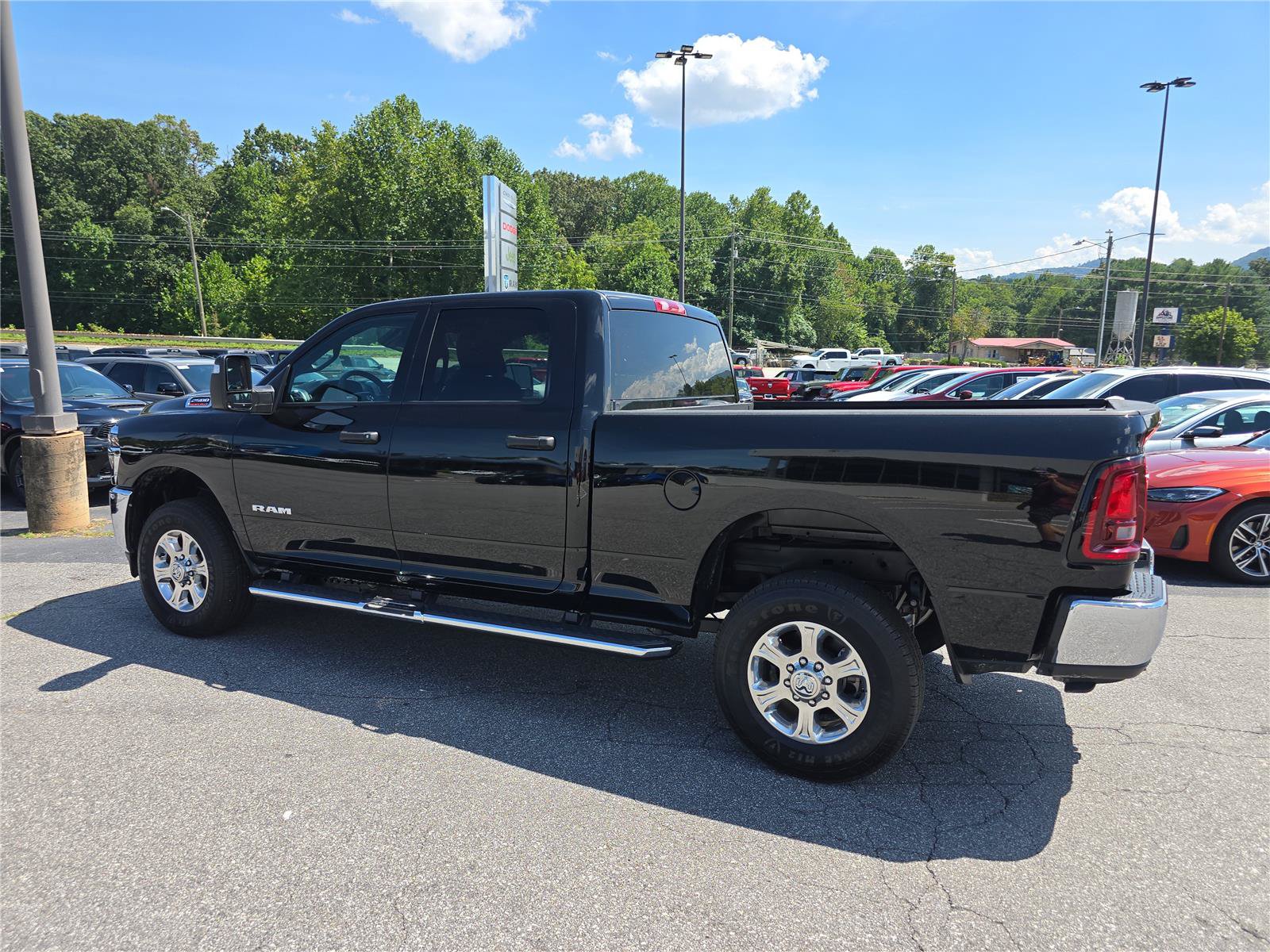 Used 2026 RAM 2500 Big Horn AWD/4WD image 5