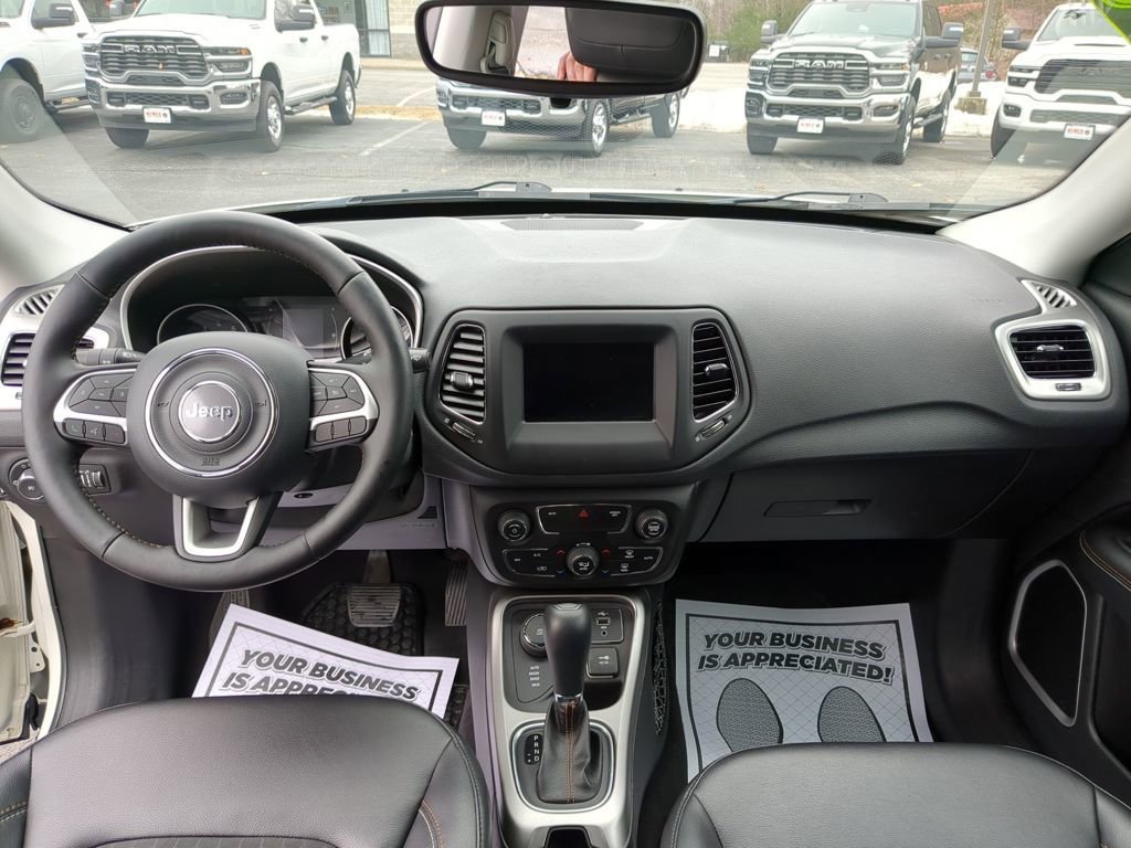 Used 2019 Jeep Compass Latitude w/ Cold Weather Group image 13