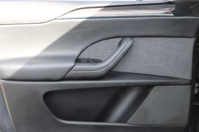Used 2022 Tesla Model X AWD/4WD image 9