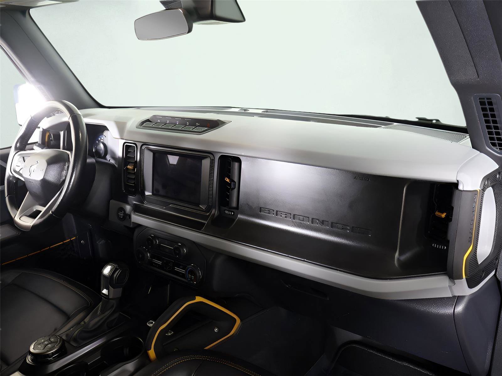 Used 2023 Ford Bronco Badlands image 23