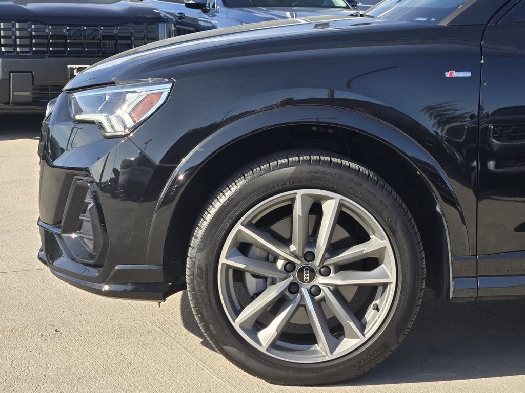 Used 2024 Audi Q3 2.0T Premium AWD/4WD image 15