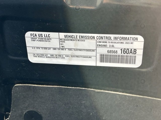 Used 2023 Chrysler Pacifica Limited image 24