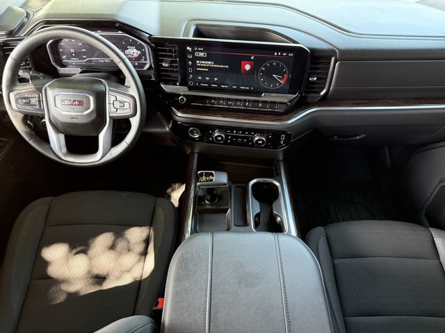 Used 2024 GMC Sierra 1500 Elevation w/ X31 Off-Road Package AWD/4WD image 10