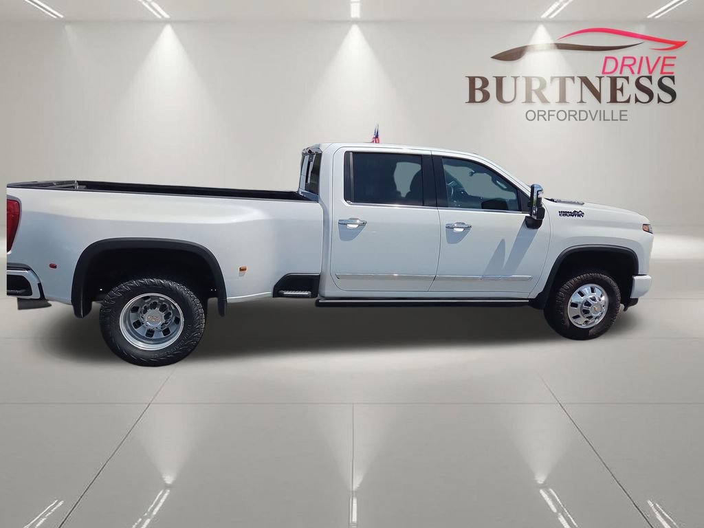 Certified 2024 Chevrolet Silverado 3500 High Country w/ High Country Premium Package AWD/4WD image 9