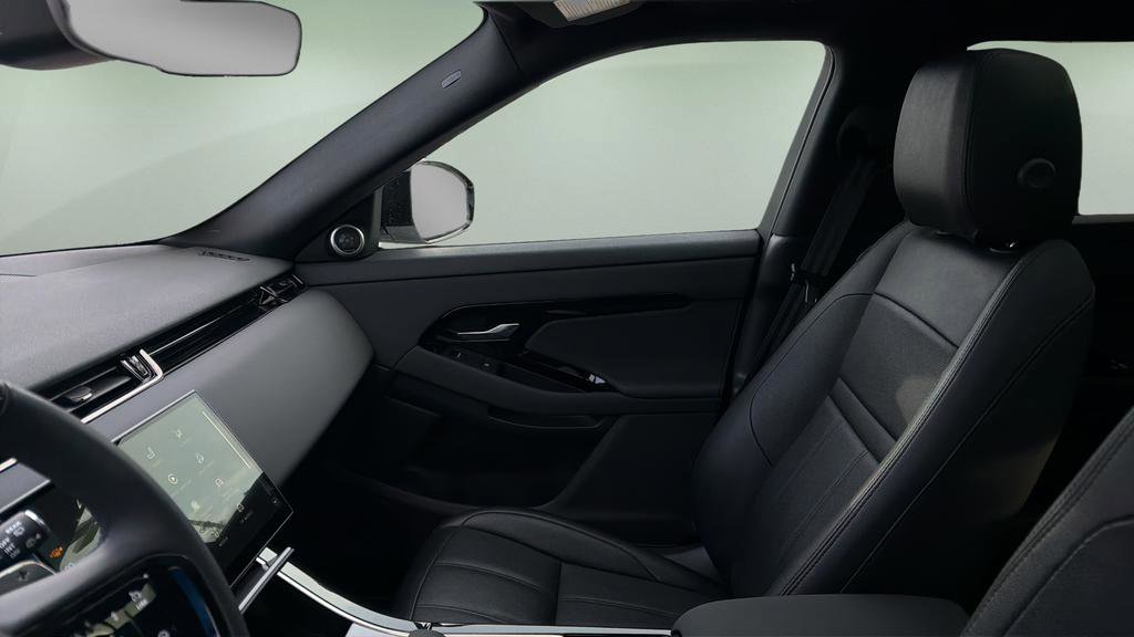 Used 2024 Land Rover Range Rover Evoque S image 12