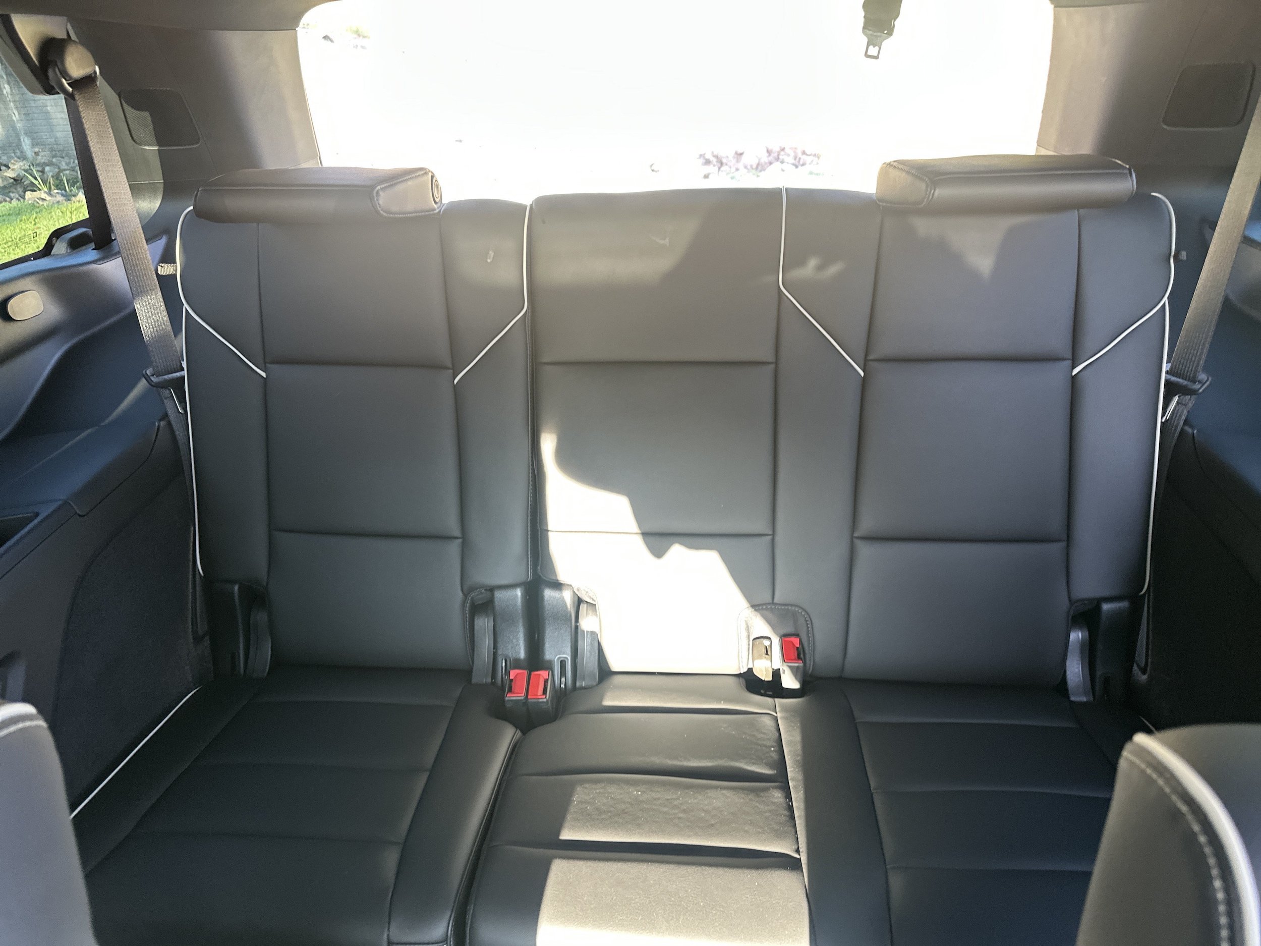 Used 2023 Cadillac Escalade Premium Luxury AWD/4WD image 25