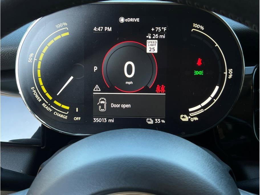 Used 2022 MINI Cooper SE FWD image 11