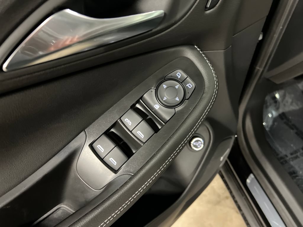New 2026 Buick Encore GX Avenir w/ Avenir Technology Package AWD/4WD image 15