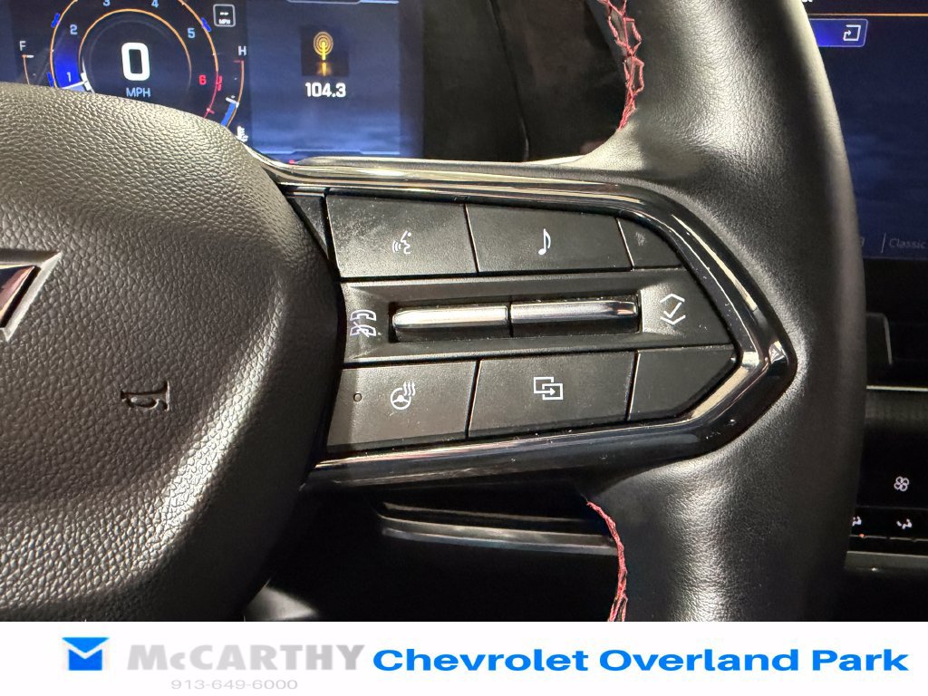 Used 2025 Chevrolet Equinox RS w/ Safety and Technology Package AWD/4WD image 15