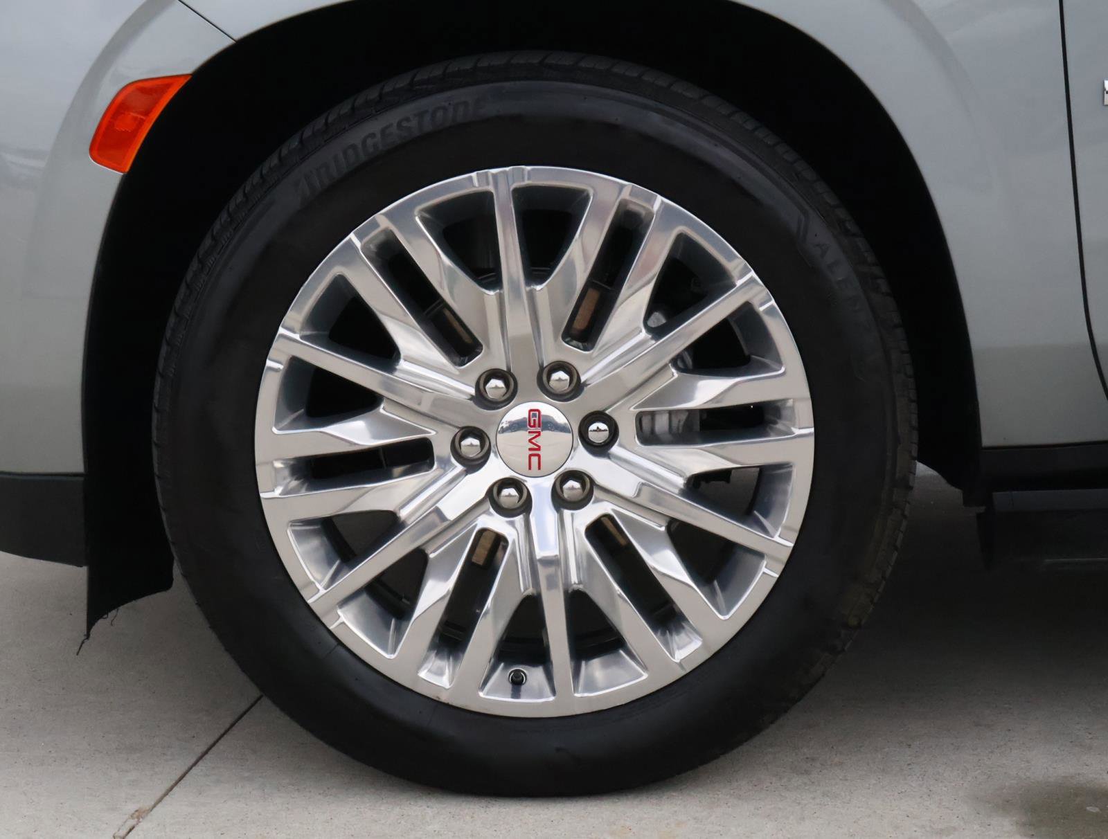 Used 2024 GMC Yukon XL Denali w/ Max Trailering Package image 9