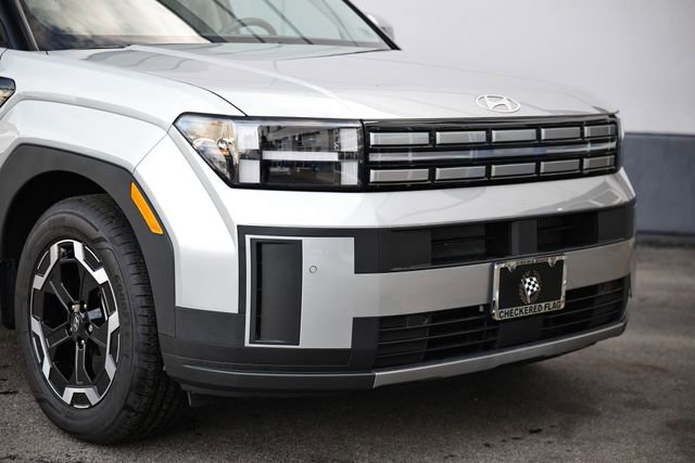 Used 2024 Hyundai Santa Fe SE image 2