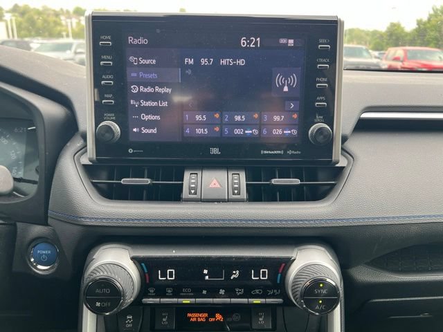 Used 2022 Toyota RAV4 XSE AWD/4WD image 16
