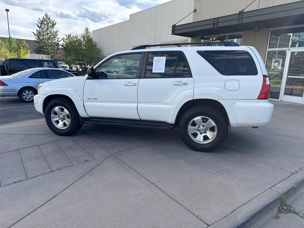 Used 2006 Toyota 4Runner SR5 AWD/4WD image 9
