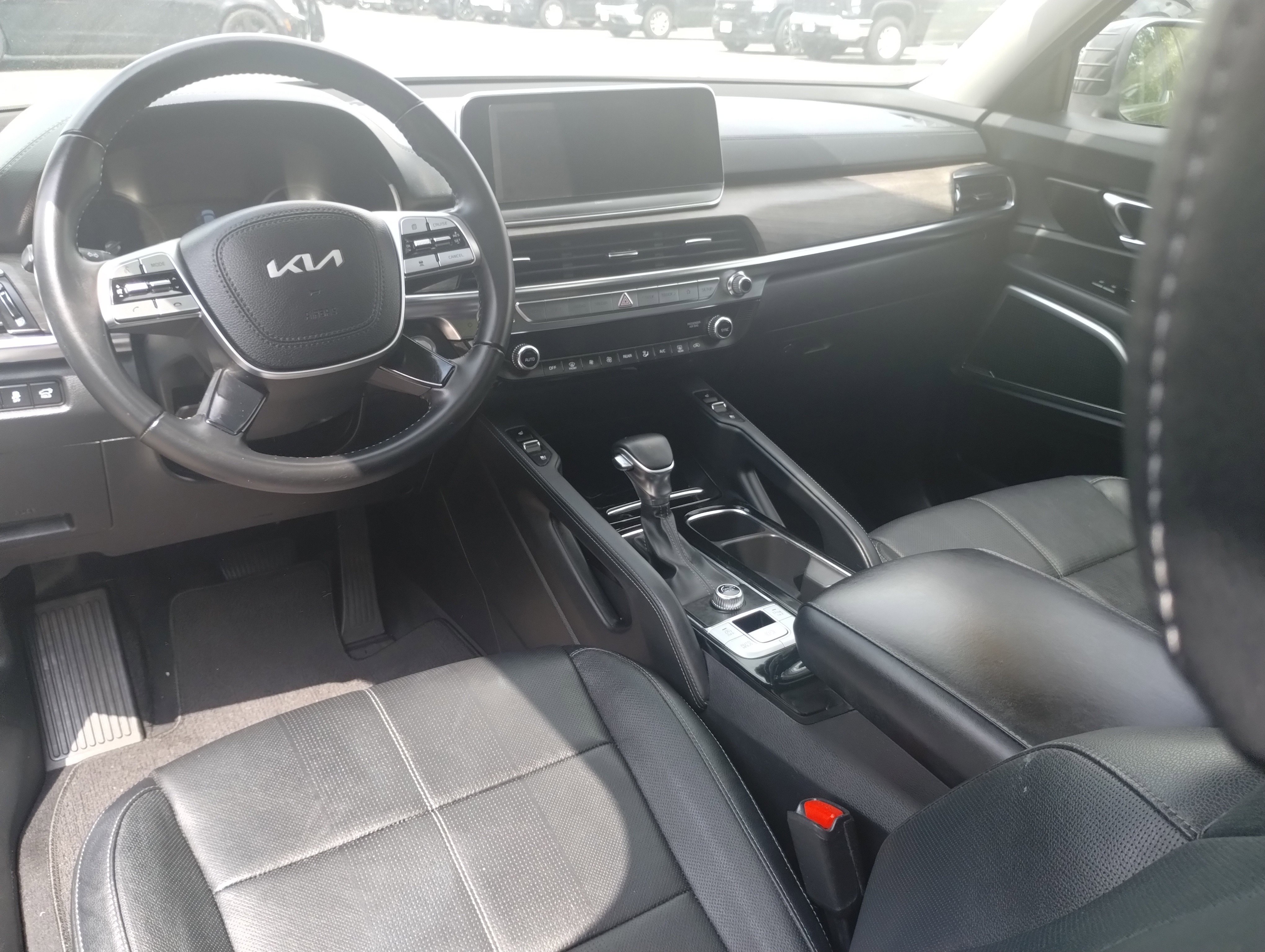 Used 2022 Kia Telluride EX image 19