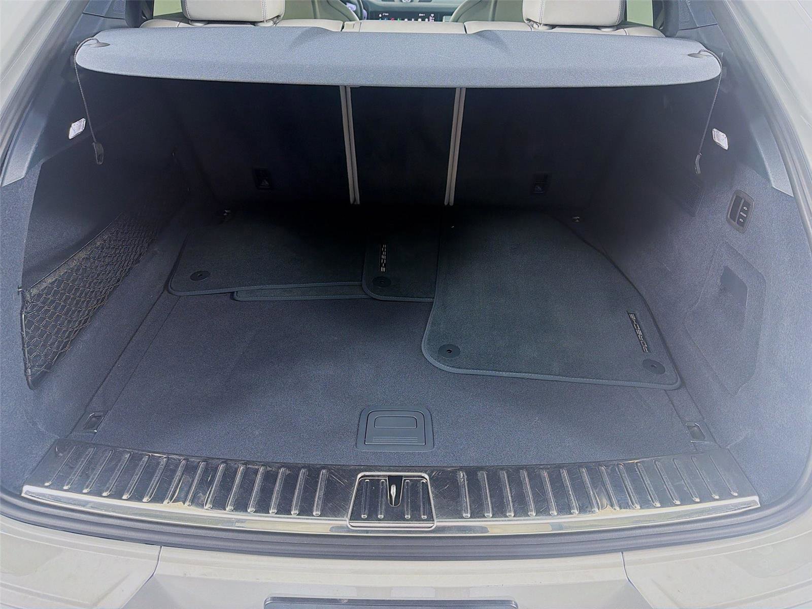 Certified 2023 Porsche Cayenne GTS image 23