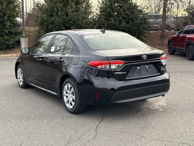 Used 2026 Toyota Corolla LE image 4