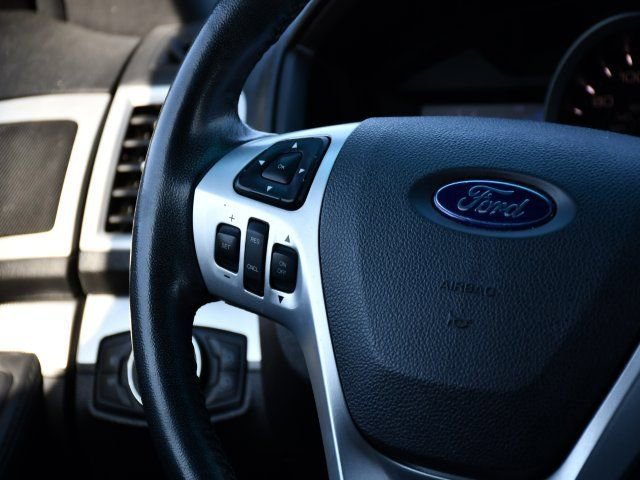 Used 2013 Ford Explorer XLT image 13
