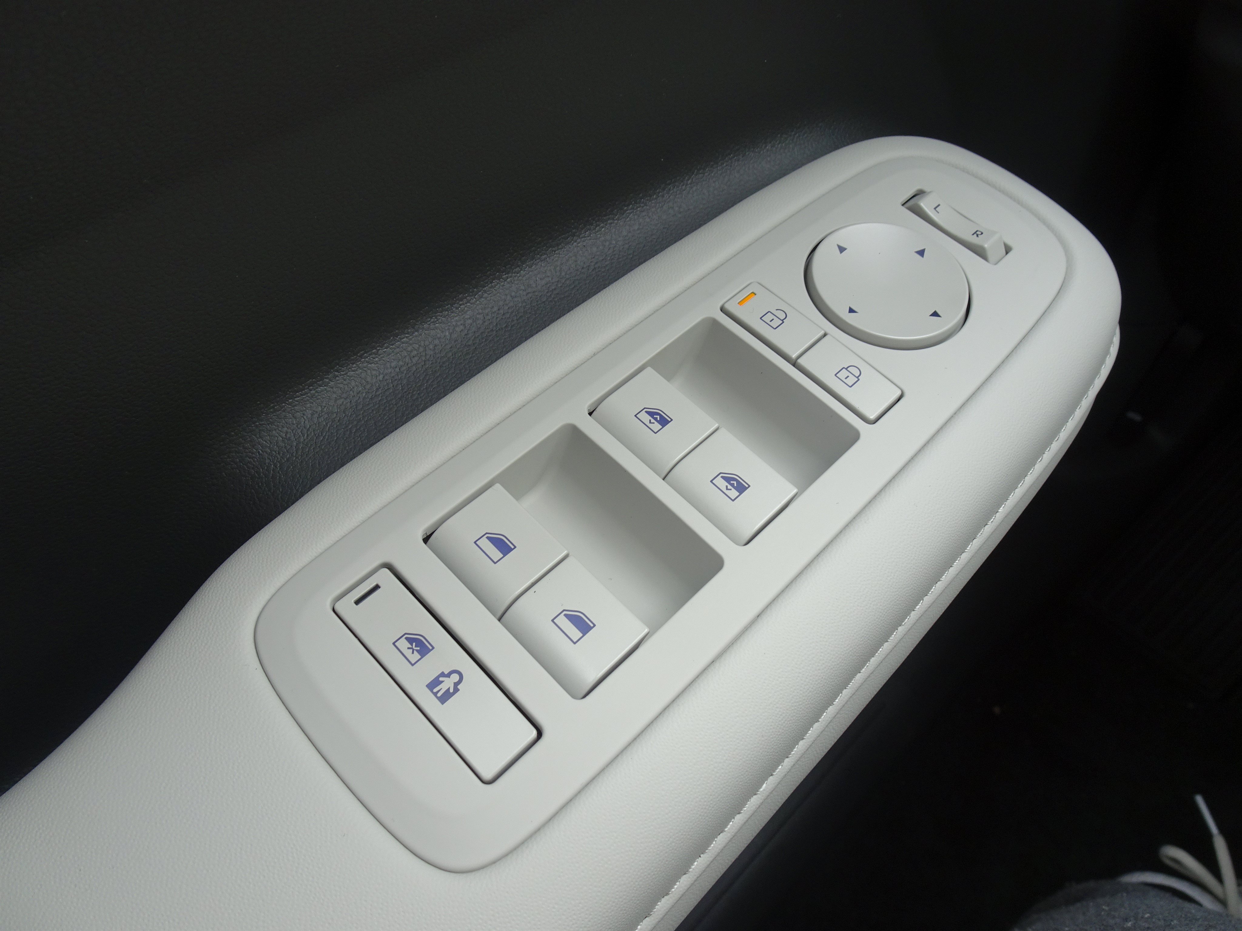 New 2026 Hyundai Santa Fe SEL AWD/4WD image 19
